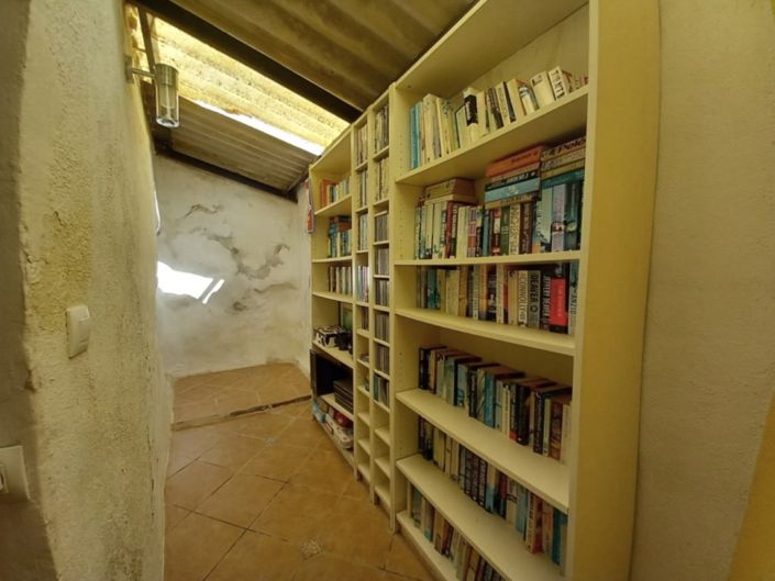 Image No.19-2 Bed Townhouse for sale