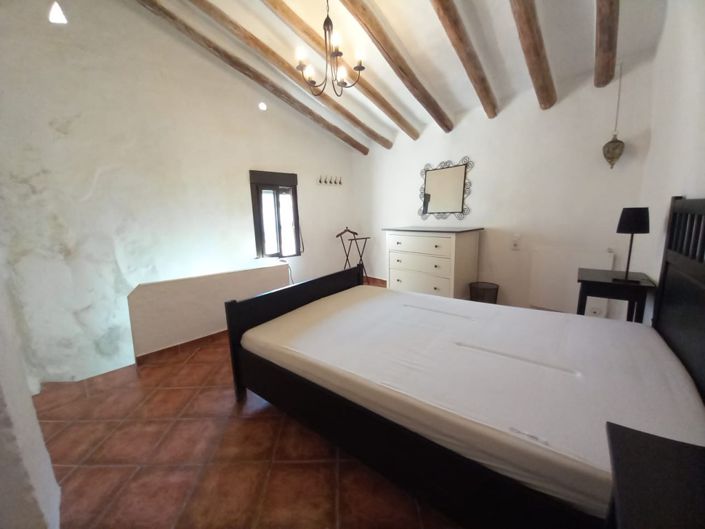 Image No.21-2 Bed Townhouse for sale