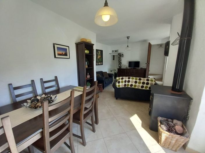 Image No.23-2 Bed Townhouse for sale