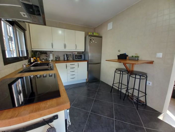 Image No.25-2 Bed Townhouse for sale