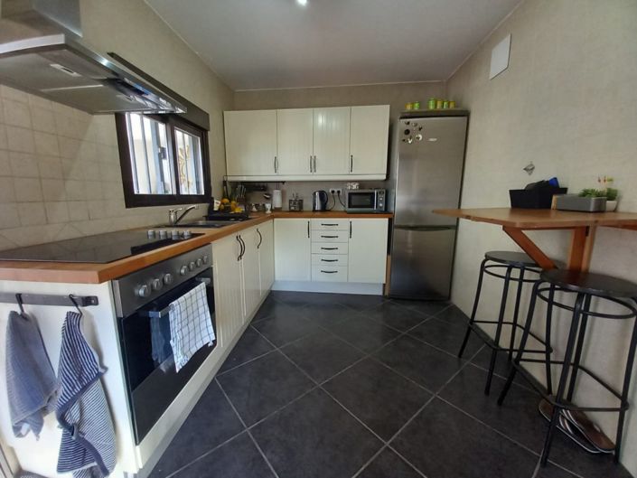 Image No.26-2 Bed Townhouse for sale