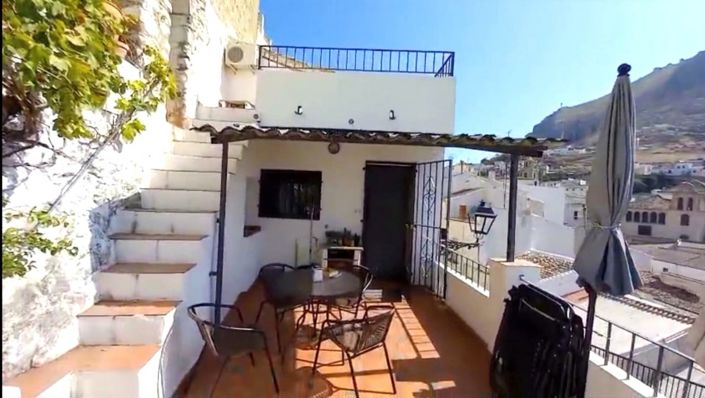 Image No.28-2 Bed Townhouse for sale