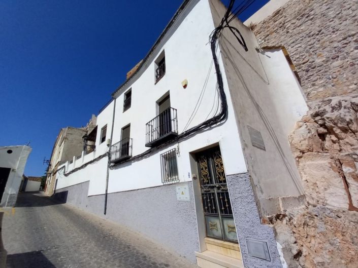 Image No.5-2 Bed Townhouse for sale