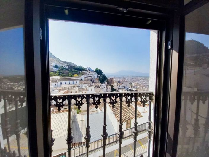 Image No.10-2 Bed Townhouse for sale