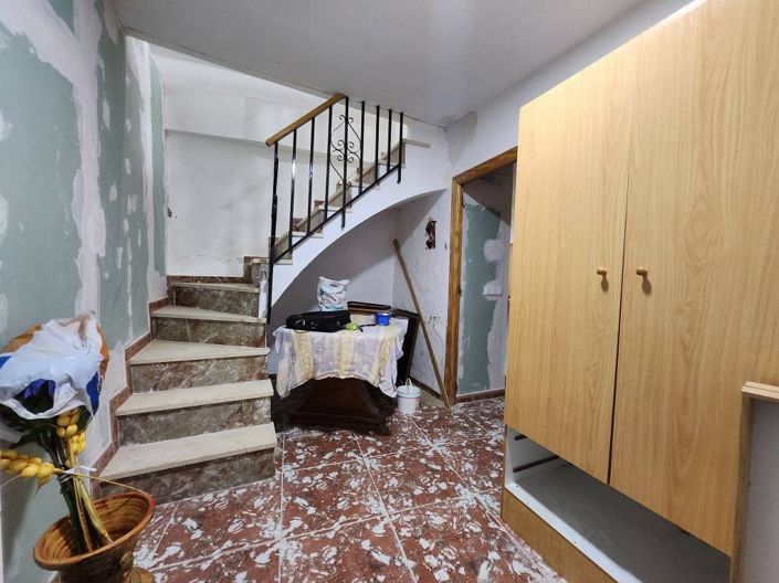 Image No.11-2 Bed Townhouse for sale