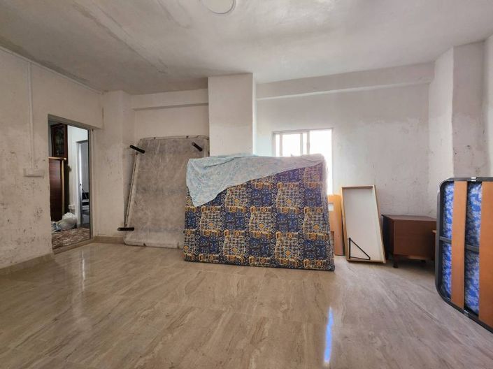 Image No.14-2 Bed Townhouse for sale