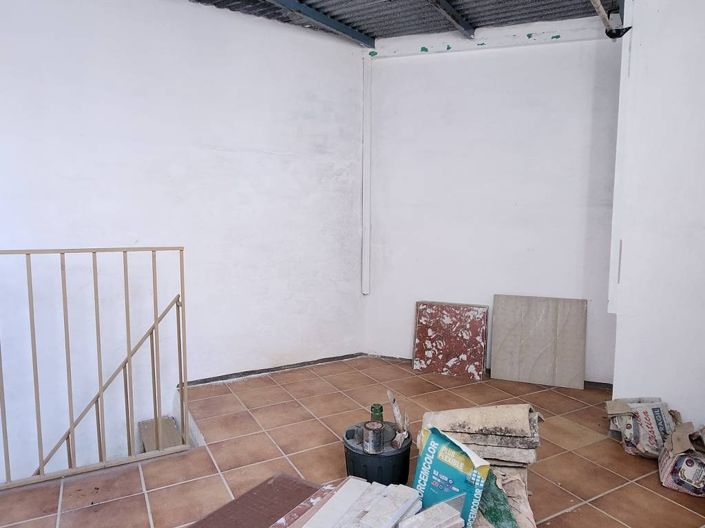 Image No.18-2 Bed Townhouse for sale