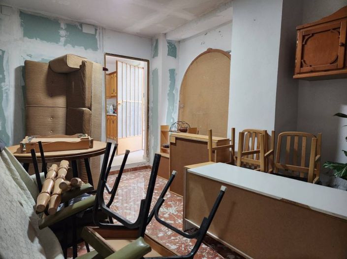 Image No.4-2 Bed Townhouse for sale