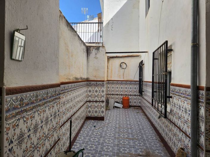 Image No.7-2 Bed Townhouse for sale