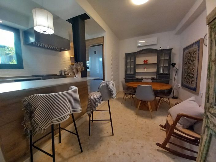 Image No.11-4 Bed Village House for sale