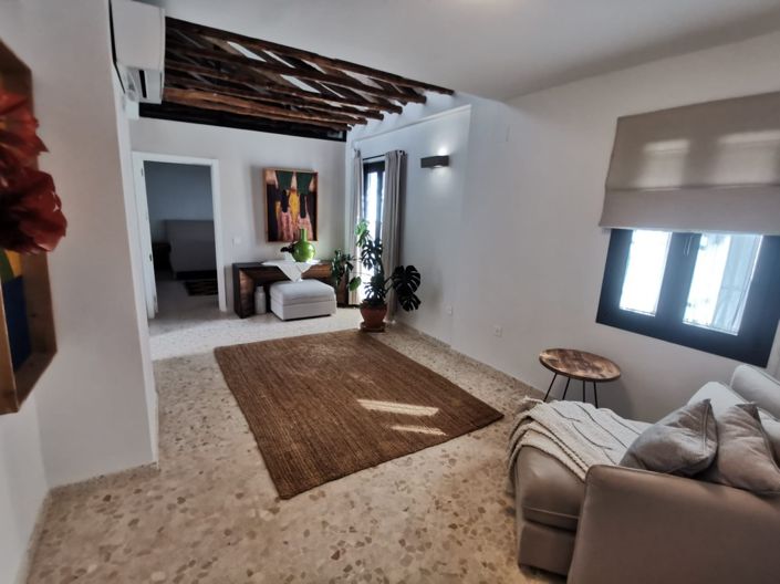 Image No.19-4 Bed Village House for sale