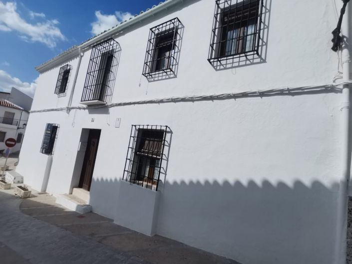 Image No.3-4 Bed Village House for sale