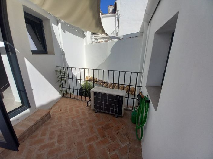 Image No.28-4 Bed Village House for sale