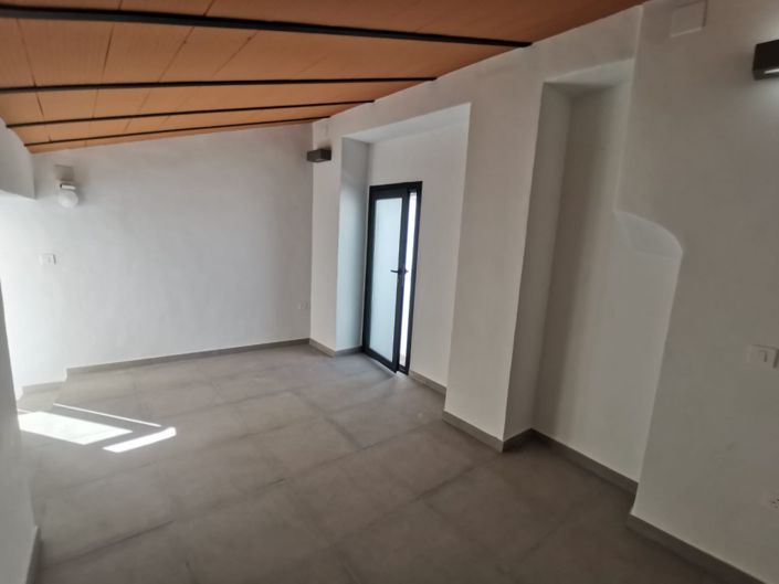 Image No.31-4 Bed Village House for sale