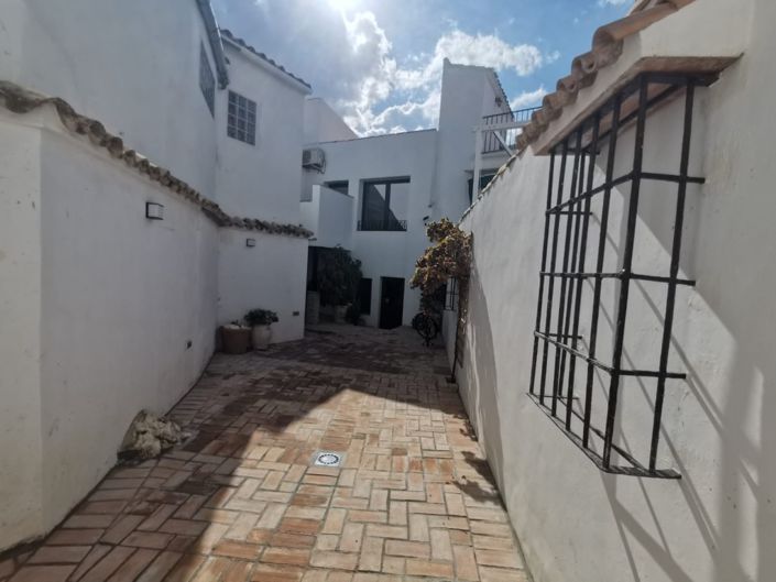 Image No.49-4 Bed Village House for sale