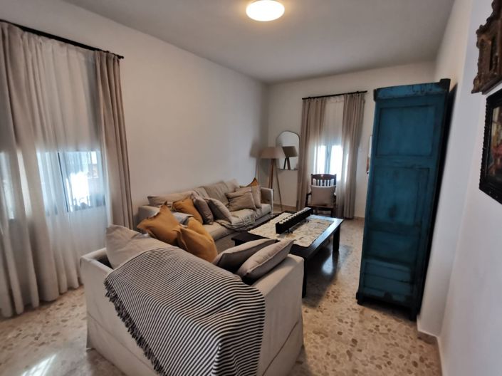 Image No.7-4 Bed Village House for sale