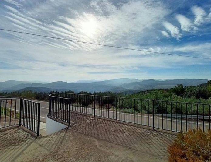 Image No.19-4 Bed Townhouse for sale