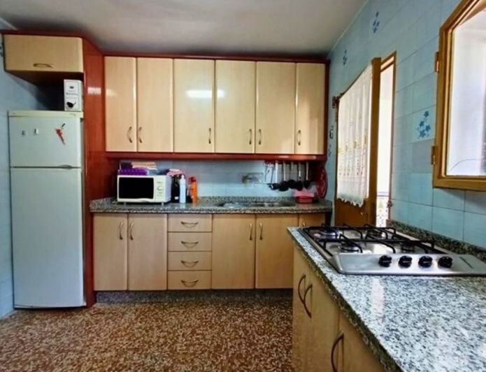 Image No.4-4 Bed Townhouse for sale