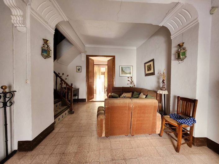 Image No.5-5 Bed Townhouse for sale