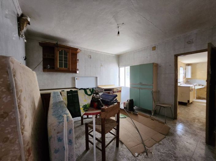 Image No.13-5 Bed Townhouse for sale