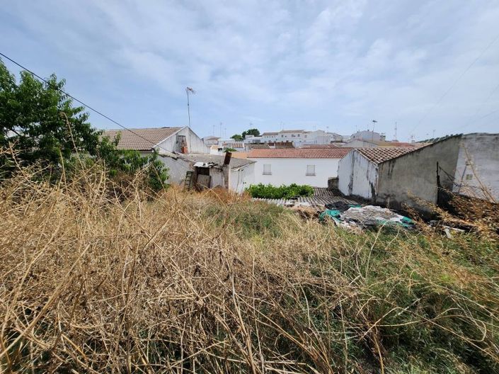 Image No.20-5 Bed Townhouse for sale