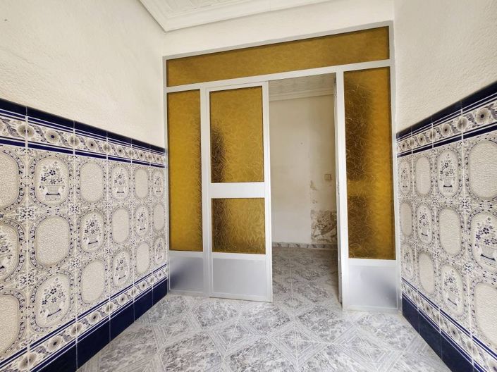 Image No.3-5 Bed Townhouse for sale