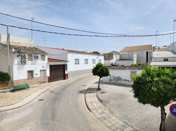 Image No.10-5 Bed Townhouse for sale