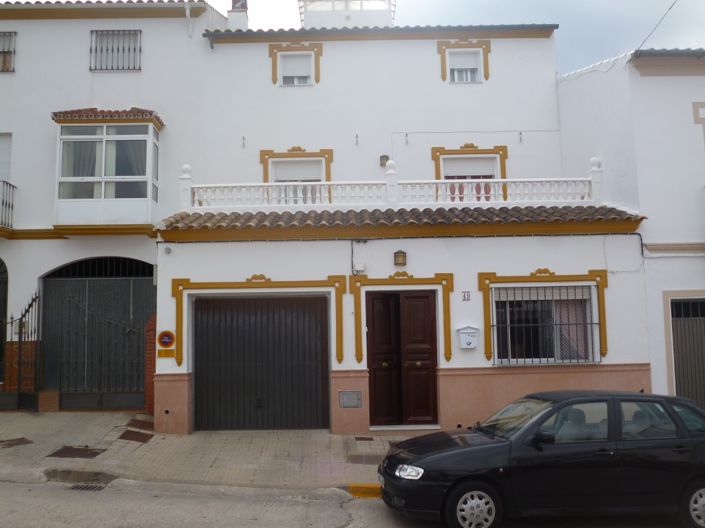 Image No.1-5 Bed Property for sale