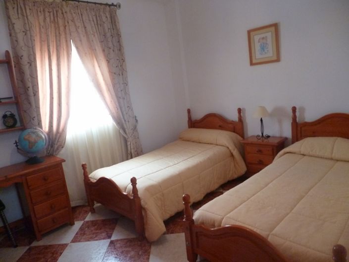 Image No.14-5 Bed Property for sale