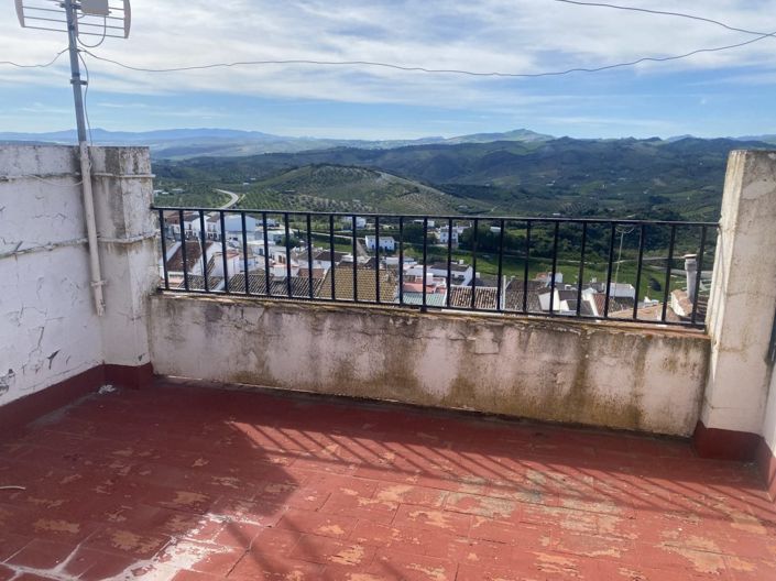 Image No.27-3 Bed Townhouse for sale