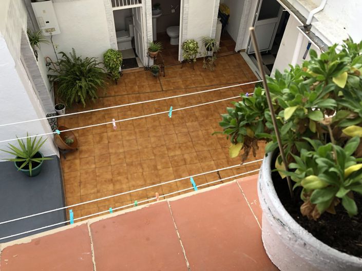 Image No.24-6 Bed Townhouse for sale