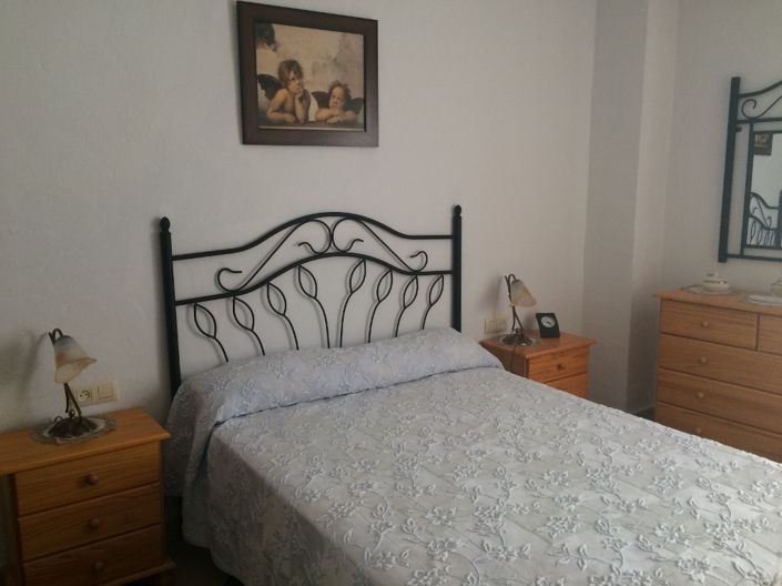 Image No.12-3 Bed Townhouse for sale