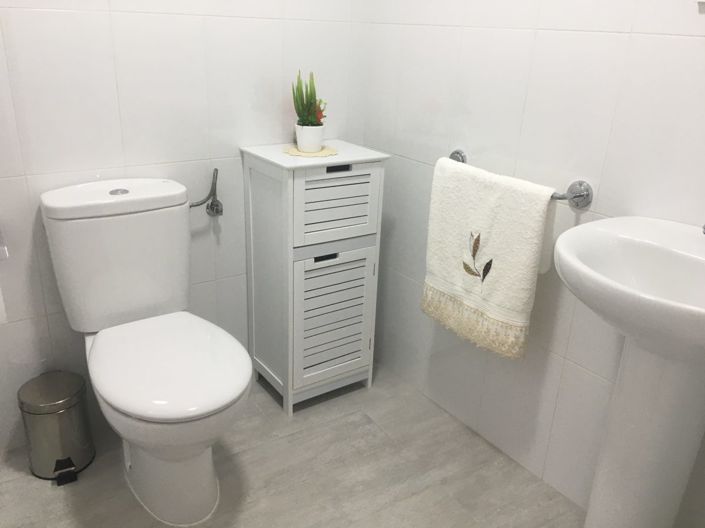 Image No.5-3 Bed Property for sale