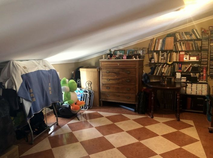 Image No.25-4 Bed Property for sale