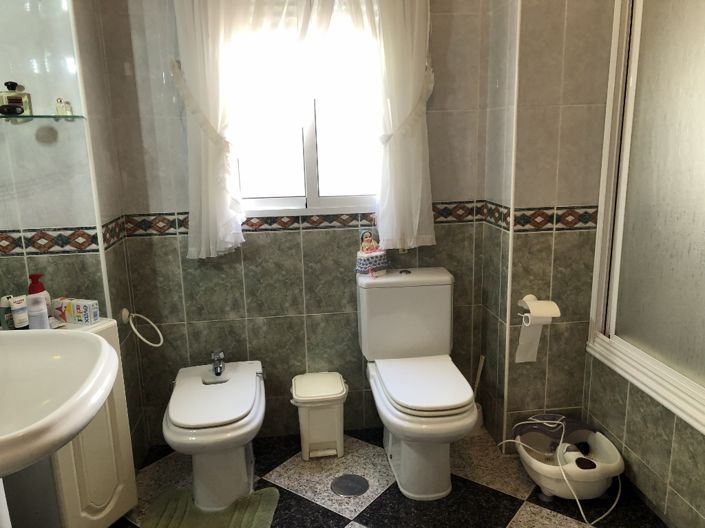 Image No.5-4 Bed Townhouse for sale