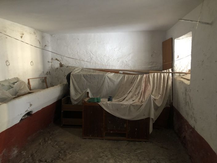 Image No.27-4 Bed Townhouse for sale