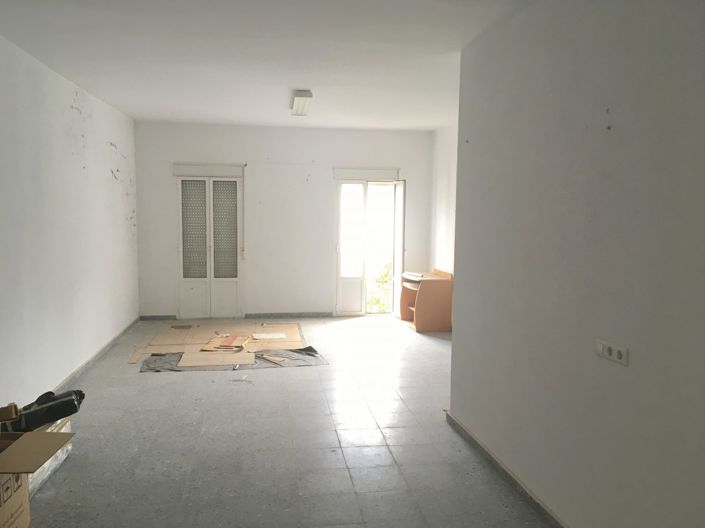 Image No.3-3 Bed Townhouse for sale