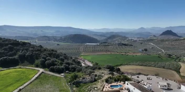 Image No.2-10 Bed Country House for sale