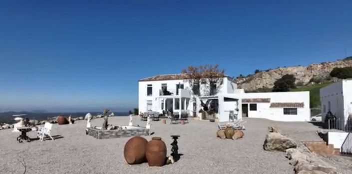 Image No.4-10 Bed Country House for sale