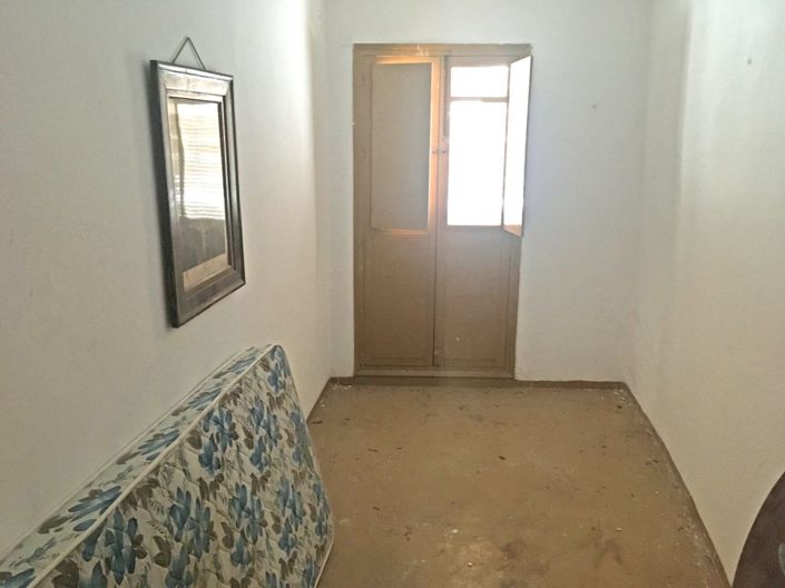 Image No.20-4 Bed Townhouse for sale