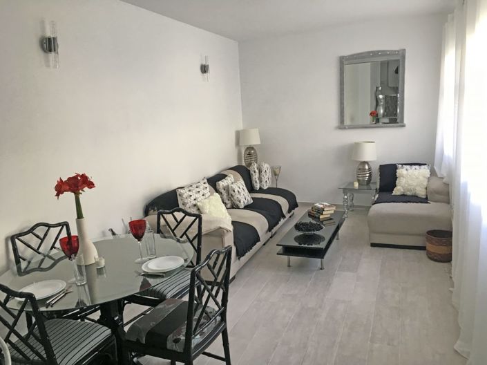 Image No.4-2 Bed Townhouse for sale