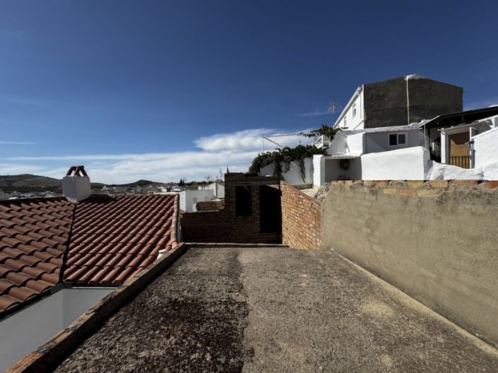 Image No.8-2 Bed Land for sale