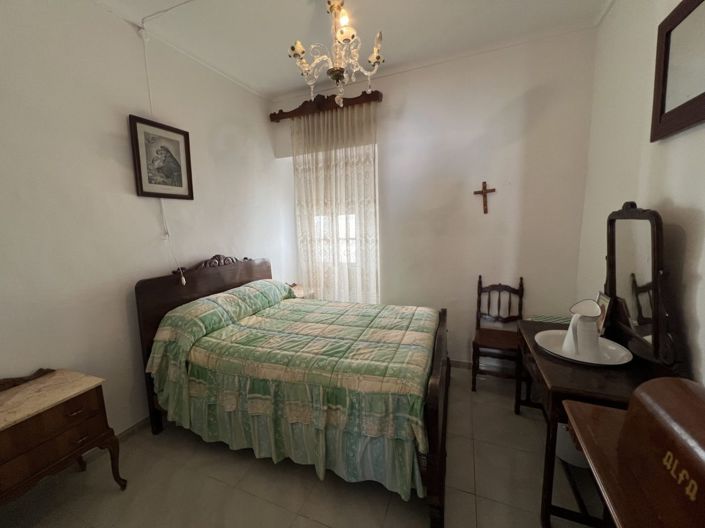 Image No.22-3 Bed Townhouse for sale