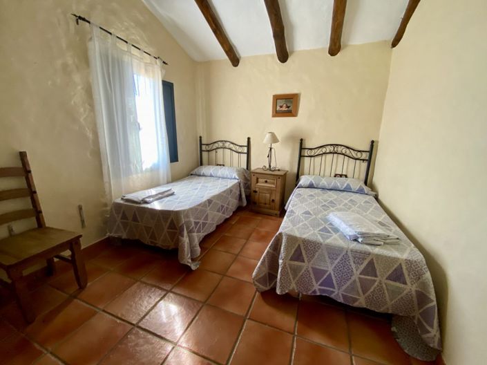 Image No.23-3 Bed Property for sale