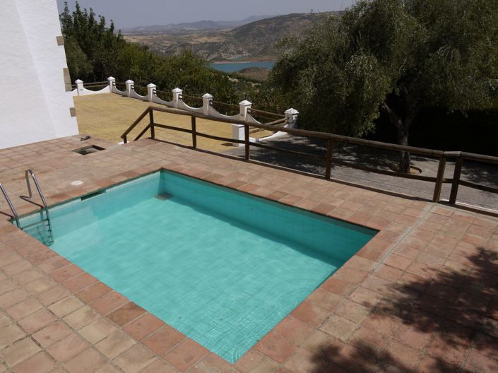 Image No.36-3 Bed Property for sale