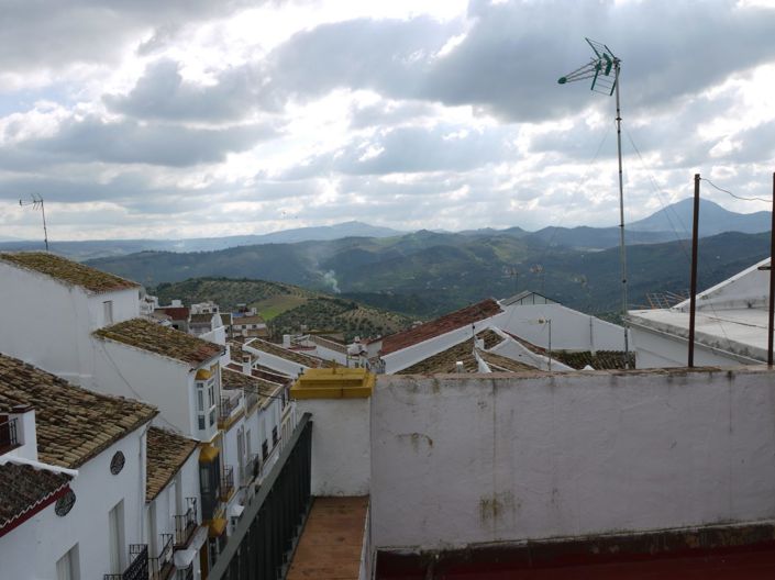 Image No.23-2 Bed Townhouse for sale