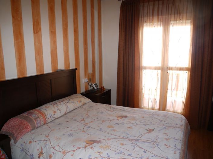 Image No.17-3 Bed Apartment for sale