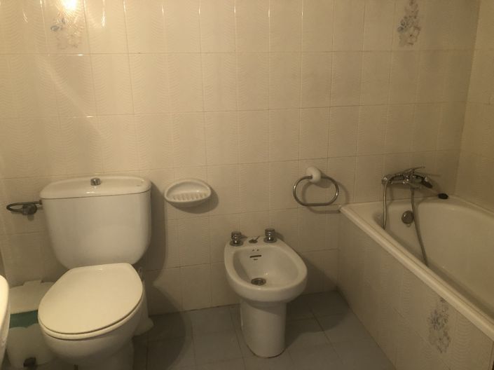 Image No.16-4 Bed Property for sale