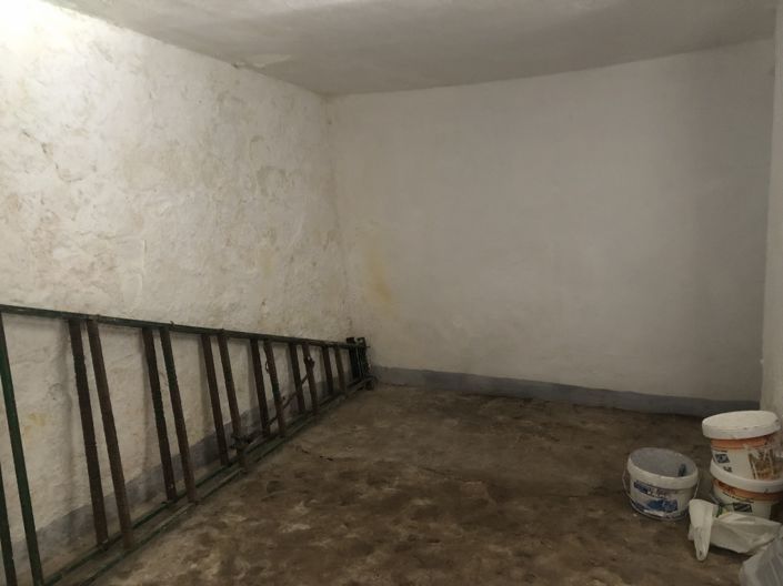 Image No.19-4 Bed Property for sale