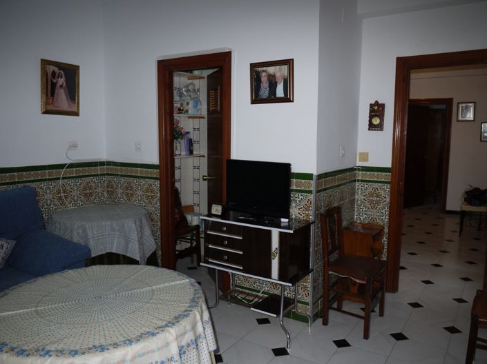 Image No.9-6 Bed Townhouse for sale